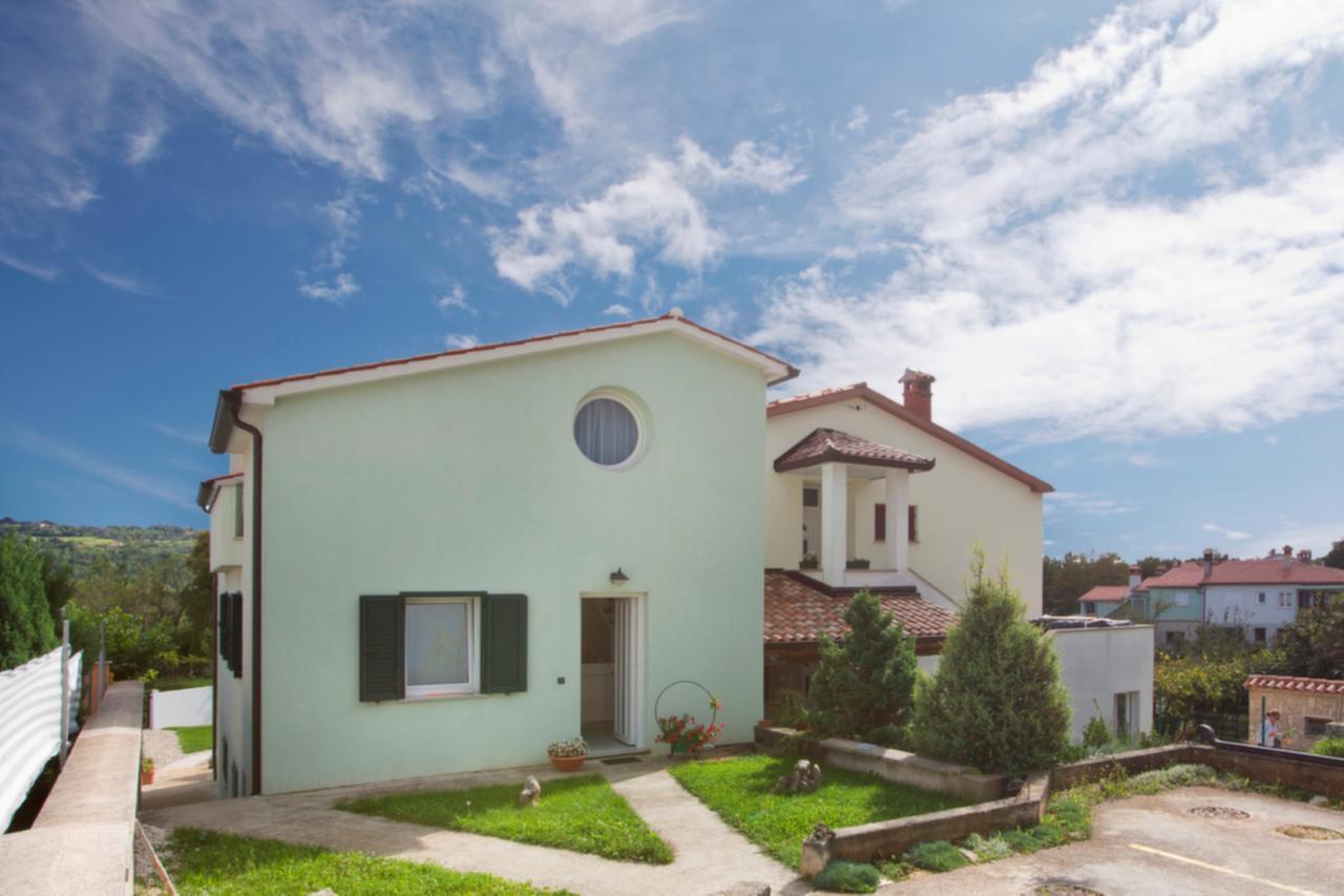 Holiday Home Sanchi Labin Kültér fotó