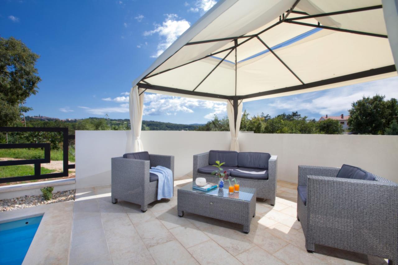 Holiday Home Sanchi Labin Kültér fotó